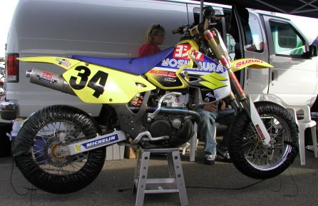 The Yoshimura-built Suzuki DRZ400 Raced by Kevin Schwantz