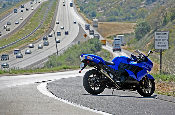 Yamaha FZ6 Receives Significant Changes for 2007 « MotorcycleDaily.com –  Motorcycle News, Editorials, Product Reviews and Bike Rev…